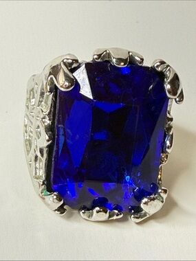 Untested  Ring goth Deep Blue Emerald-Cut  glass Stone statement Vice Ciel anime